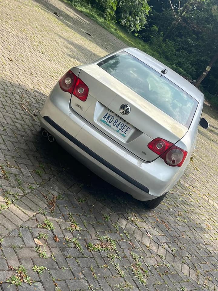 A picture of volkswagen passat 2006 pure first body engine and gear untouched