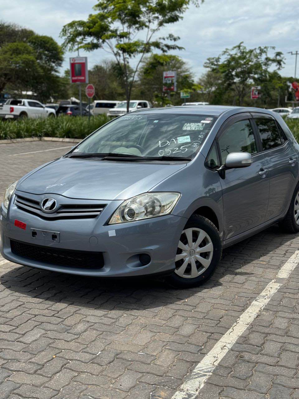 toyota auris
