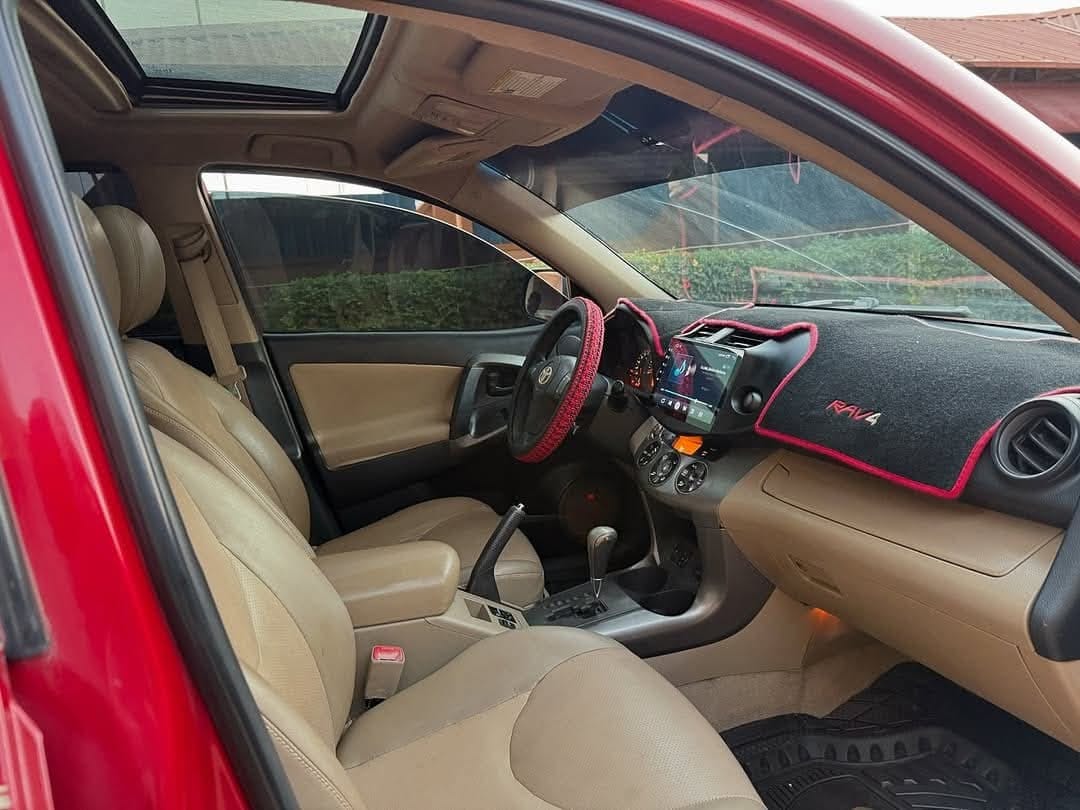 A picture of 2010 RAV4