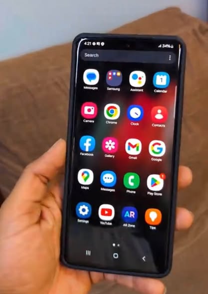 A picture of S21 ULTRA