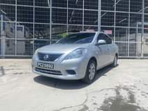 nissan versa