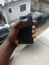A picture of SAMSUNG GALAXY S10 