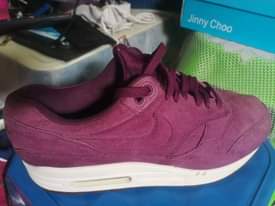 A picture of Shoes
