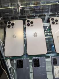 A picture of UK US used Samsung and iPhones