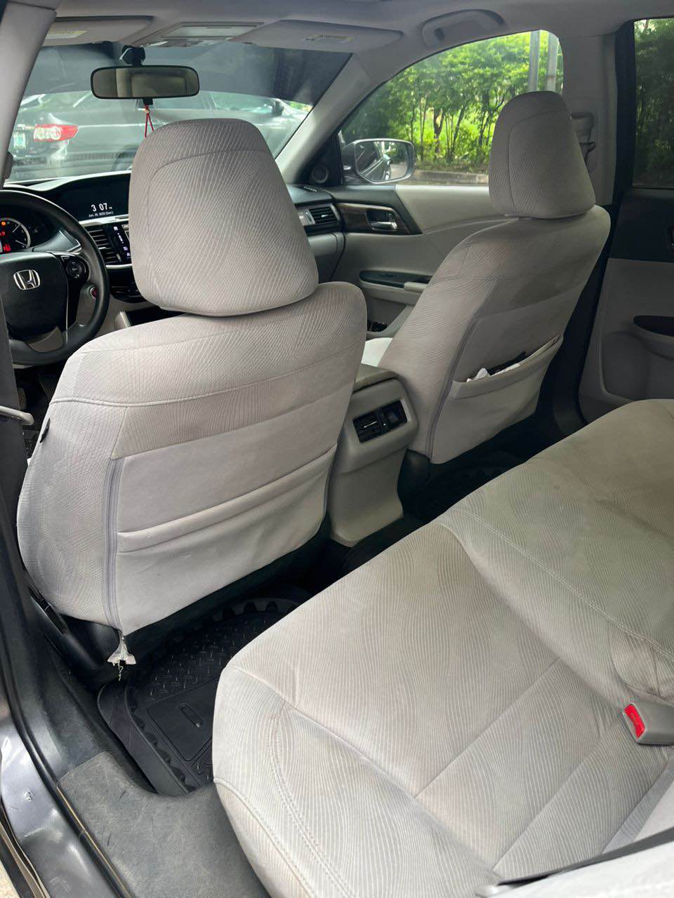 A picture of Honda accord 2016
