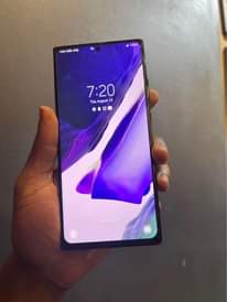 A picture of Samsung note 20 utra