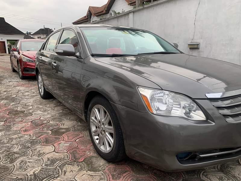A picture of Toyota Avalon shep Buy and enjoy Everything working well Nothing