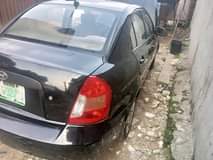 A picture of Standard Hyundai sonata 2009 Black