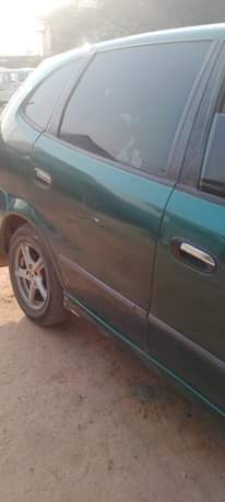 A picture of 2004 Nissan Almera Tino Any