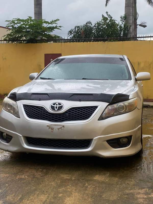 A picture of Quick sale 2010 toyota Camry SE in premium condition only