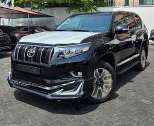 A picture of TOYOTA LAND CRUISER PRADO