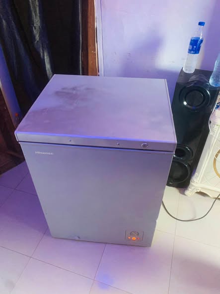 A picture of 145L Hisense deep freezer