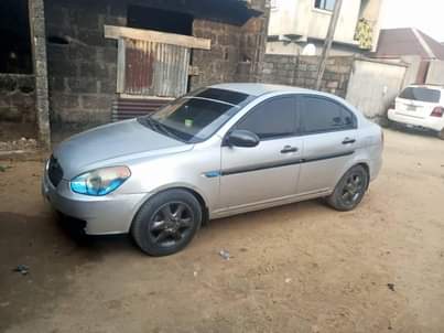 A picture of 08 hyundai accent