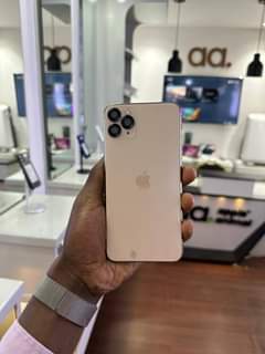A picture of Iphone 11 pro max
