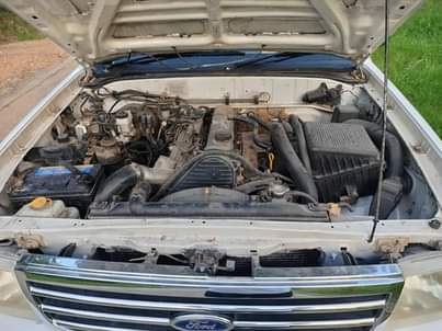 A picture of Ford ranger Station wagon Injin diesel Gia manyu Full ac
