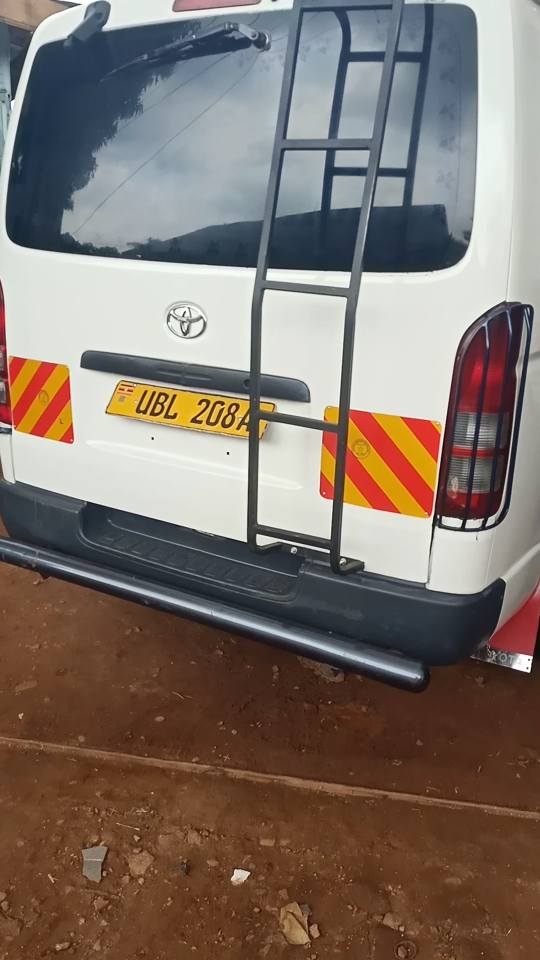A picture of Toyota hiace
