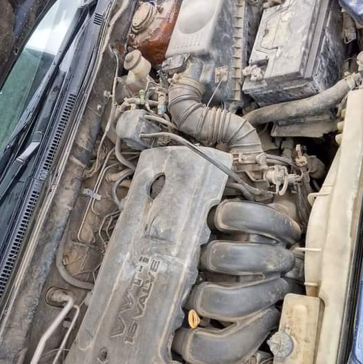 A picture of 2004 well maintained Toyota corolla
