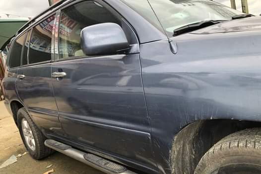 A picture of 2005 Toyota highlander Belgium grade Android screen Gear Engine Ac