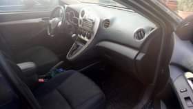 A picture of 2010 Pontiac Vibe AWD