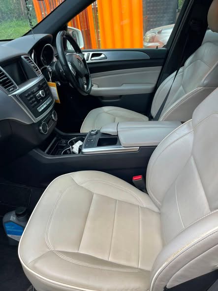 A picture of Mercedes Benz bluetec