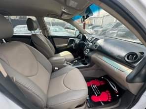 A picture of Toyota RAV4 limited 2007 model Engine Gear and AC is