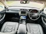 A picture of TOYOTA CROWN ATHLETE Price 10 5 million Cc2490 Year 2006