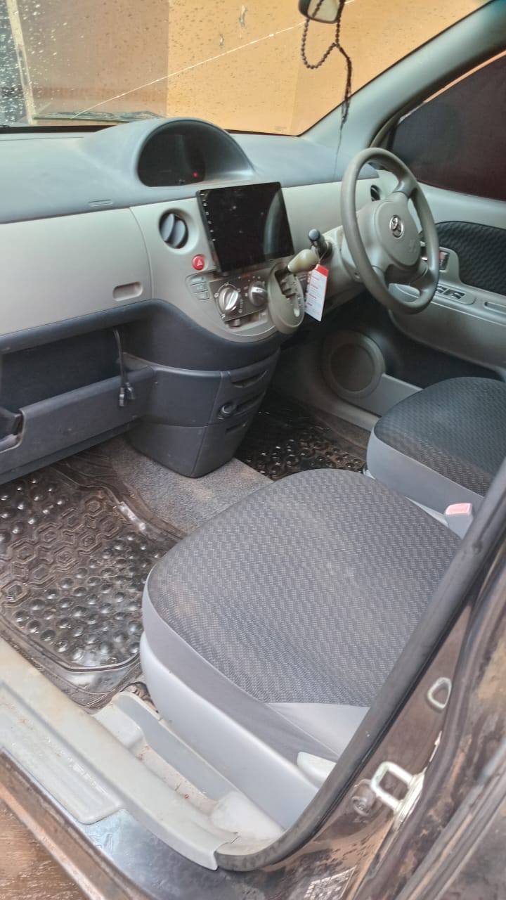 A picture of Toyota sienta it s on sale