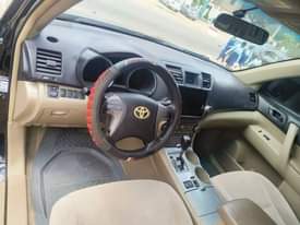 A picture of Toyota highlander