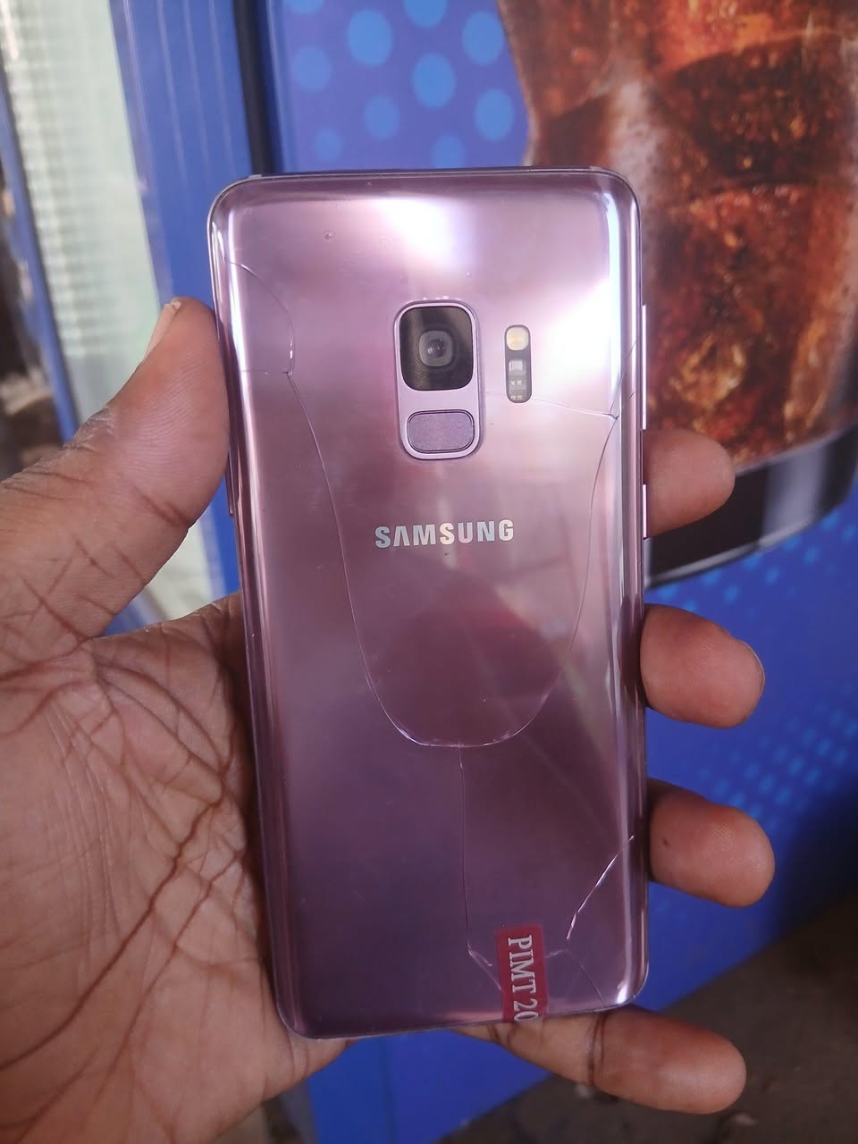 A picture of Samsung s9