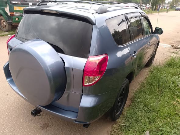 A picture of Toyota RAV4