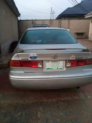 A picture of 2001 TOYOTA Camry