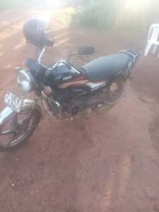 A picture of Hero motor bike on sale.