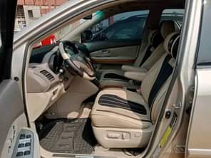 A picture of For sale Slightly used 2007 Lexus RX 350 Full option