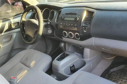 A picture of Toyota Tacoma single cabin 2006 model for sale