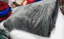 A picture of 4 6 soft blanket plain