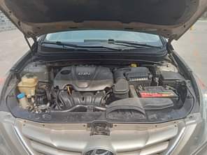 A picture of ELSTAR AUTOS Belgium Grade Hyundai Sonata 2013 Model Engine Gear