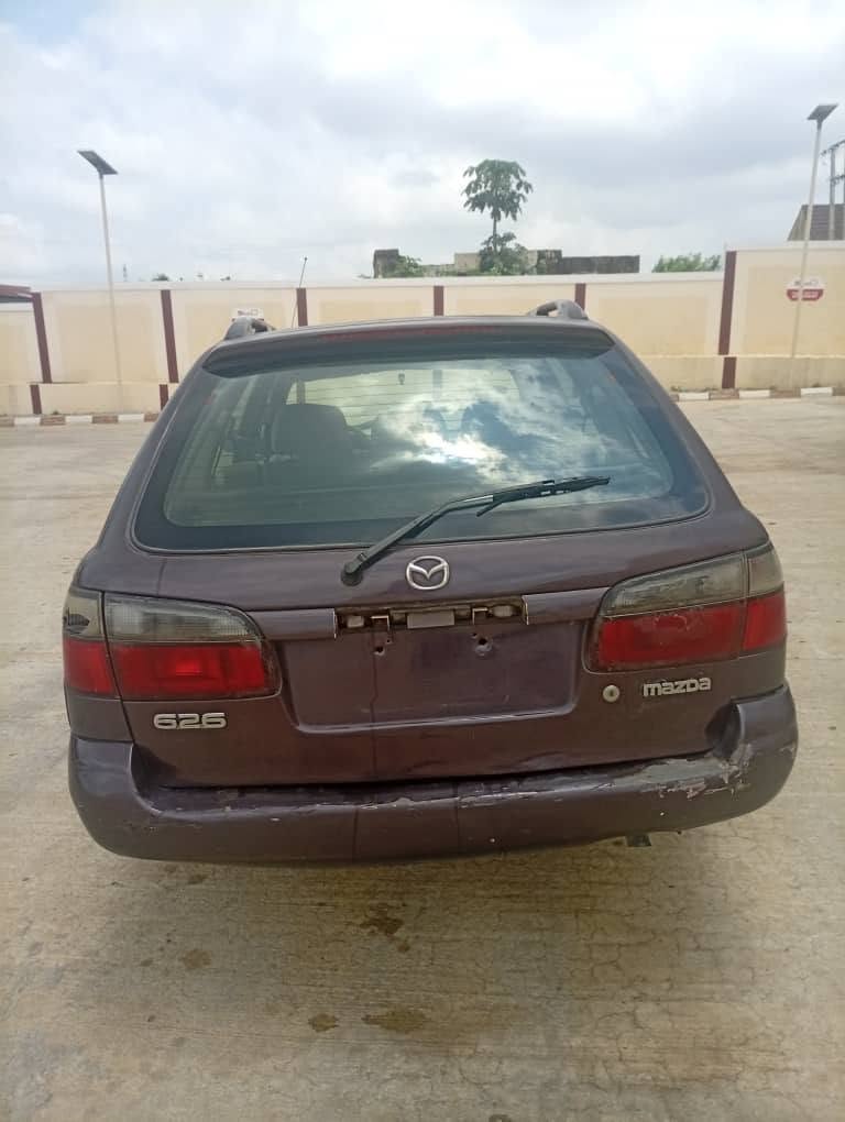A picture of MAZDA 626 8060920431