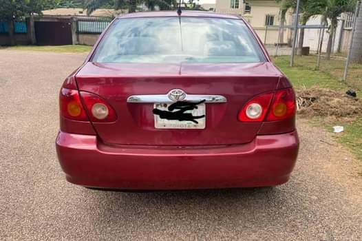 A picture of Toyota Corolla 2004 model