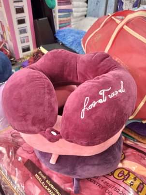 A picture of Traveling pillow