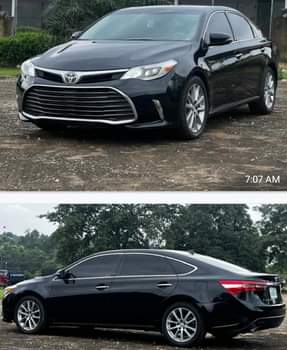 A picture of This is a very clean first body Avalon 2015 in