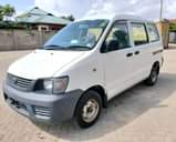 A picture of 2007 Toyota Noah dx van
