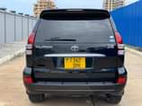 A picture of TOYOTA LAND CRUISER PRADO 120
