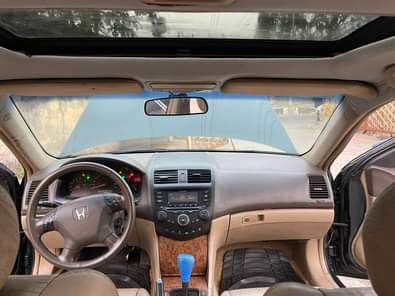 A picture of AWOOF AWOOF HONDA ACCORD 2005 V4 Engine Gear Ac Nothing