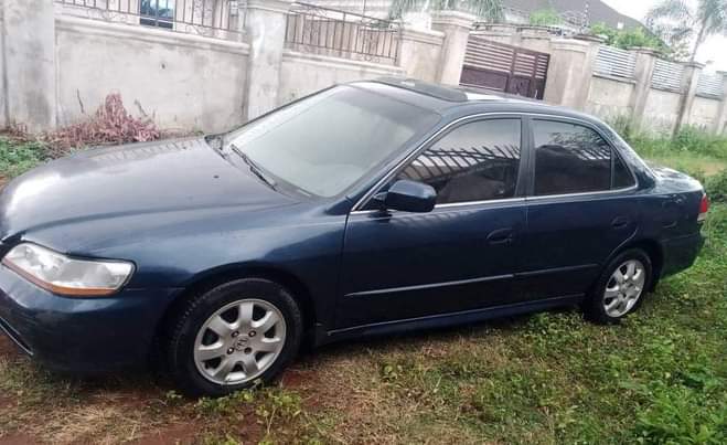 A picture of 2000 Honda Accord