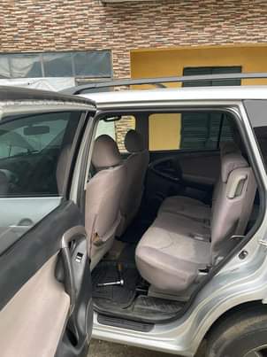 A picture of everything in good shape buy and drive
