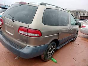 A picture of Highest grade 2 unit Toyota small sienna Everything is intact