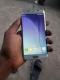 A picture of Samsung galaxy s6 edge