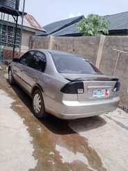 A picture of 2005 Honda civic baked on first body Engine and Gear