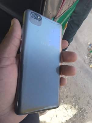 A picture of Tecno R7 haina kipengere