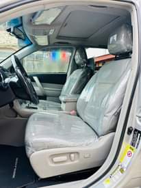 A picture of FOREIGN USED TOYOTA HIGHLANDER SPORT 2012